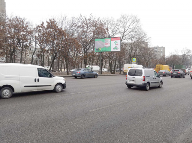 Призма 6x3, Вел.Кільцева дорога, 1-7 (на разподілювачі) біля ТЦ ЕПИЦЕНТР, ТЦ МЕТРО, ТЦ Республіка Призма 6x3, Вел.Кільцева дорога, 1-7 (на разподілювачі) біля ТЦ ЕПИЦЕНТР, ТЦ МЕТРО, ТЦ Республіка